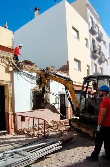 Gestión de amianto en demolición en Getafe