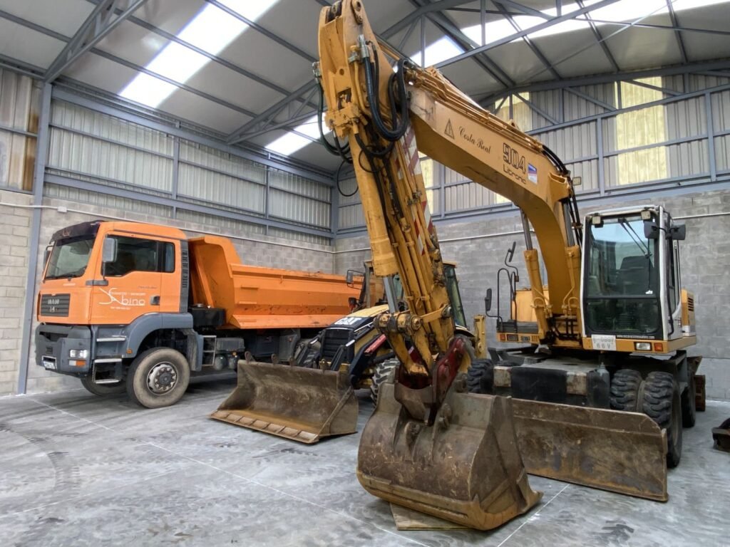 Servicio profesional de excavaciones, vaciados y zanjas en San Sebastián de los Reyes (Dehesa Vieja, Tempranales y Polígonos) — Deco Excavaciones